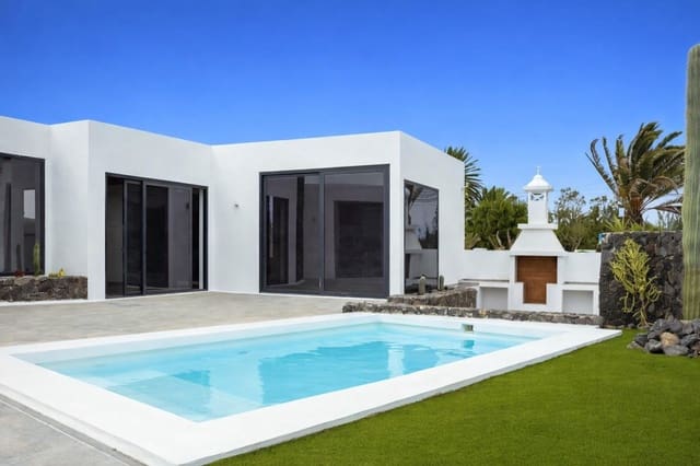 3 bedroom Villa for sale in Mozaga, Teguise with pool - € 600,000 (Ref: 8957048)