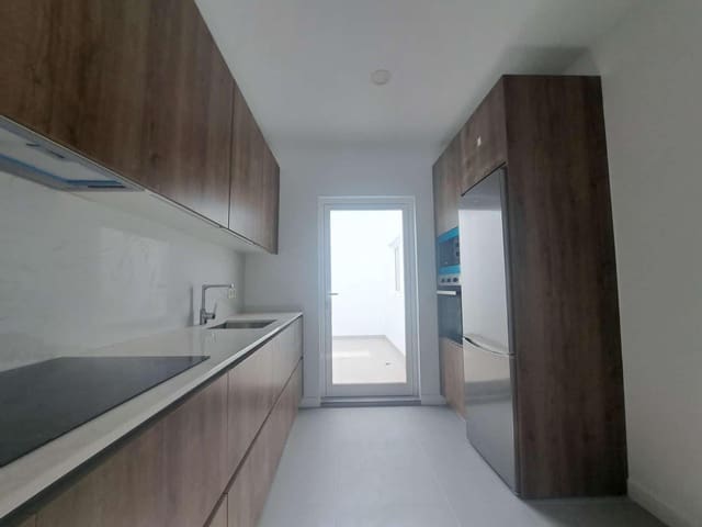 2 bedroom Flat for sale in Arrecife - € 185,000 (Ref: 9077910)