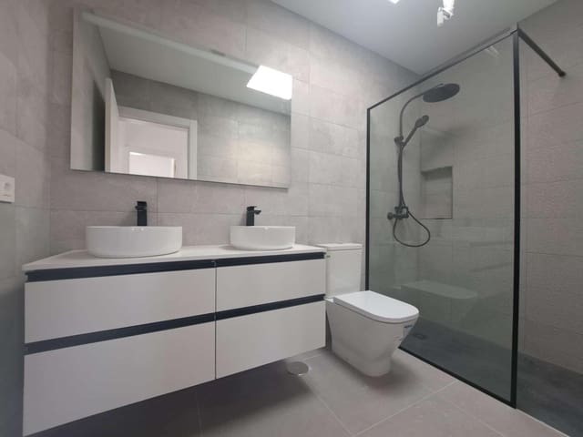 2 slaapkamer Flat te koop in Arrecife - € 185.000 (Ref: 9077910)