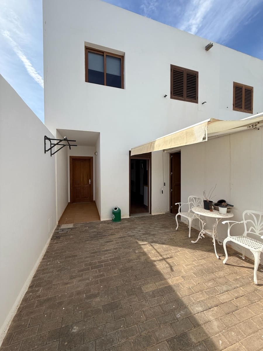 3 sovrum Lägenhet till salu i Costa Teguise med pool - 466 000 € (Ref: 9349520)