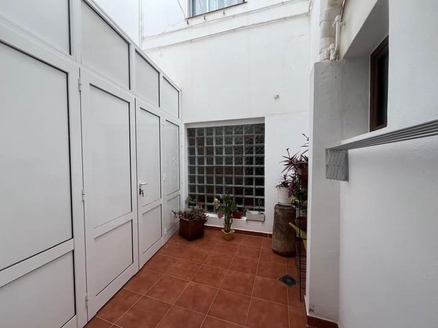 Piso de 3 habitaciones en Arrecife en venta con garaje - 269.000 € (Ref: 9373972)