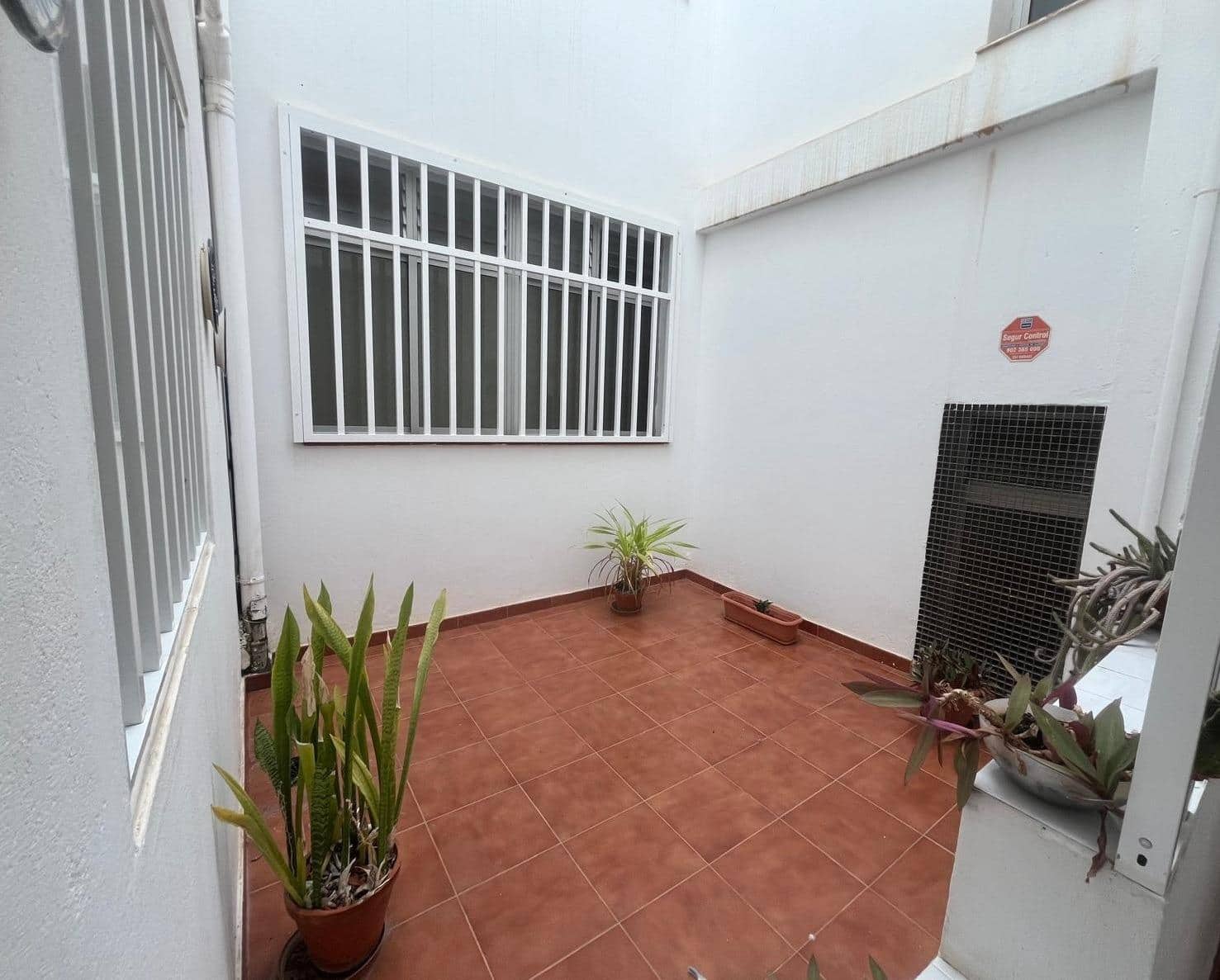 2 chambre Appartement à vendre à Arrecife avec garage - 263 000 € (Ref: 9373972)