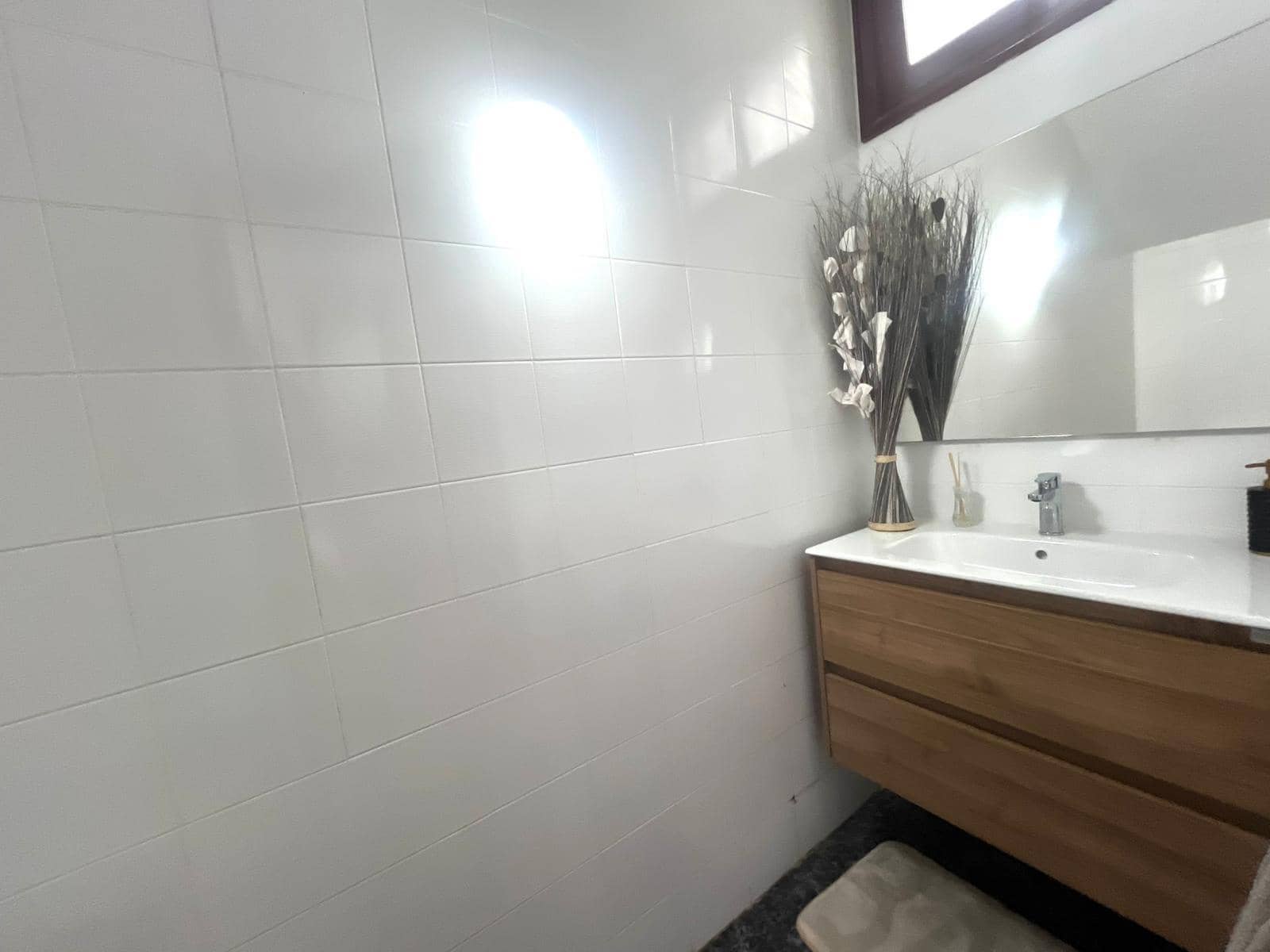 2 soveværelse Lejlighed til salg i Playa Honda - € 299.000 (Ref: 9373973)