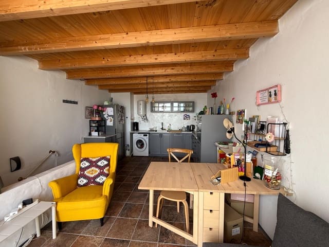 1 bedroom Apartment for sale in Orzola, Haría - € 210,000 (Ref: 9373974)