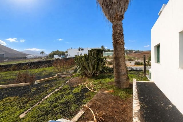 5 slaapkamer Finca/Landhuis te koop in Yaiza - € 421.500 (Ref: 9419730)