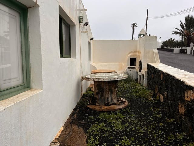 5 slaapkamer Finca/Landhuis te koop in Yaiza - € 421.500 (Ref: 9419730)