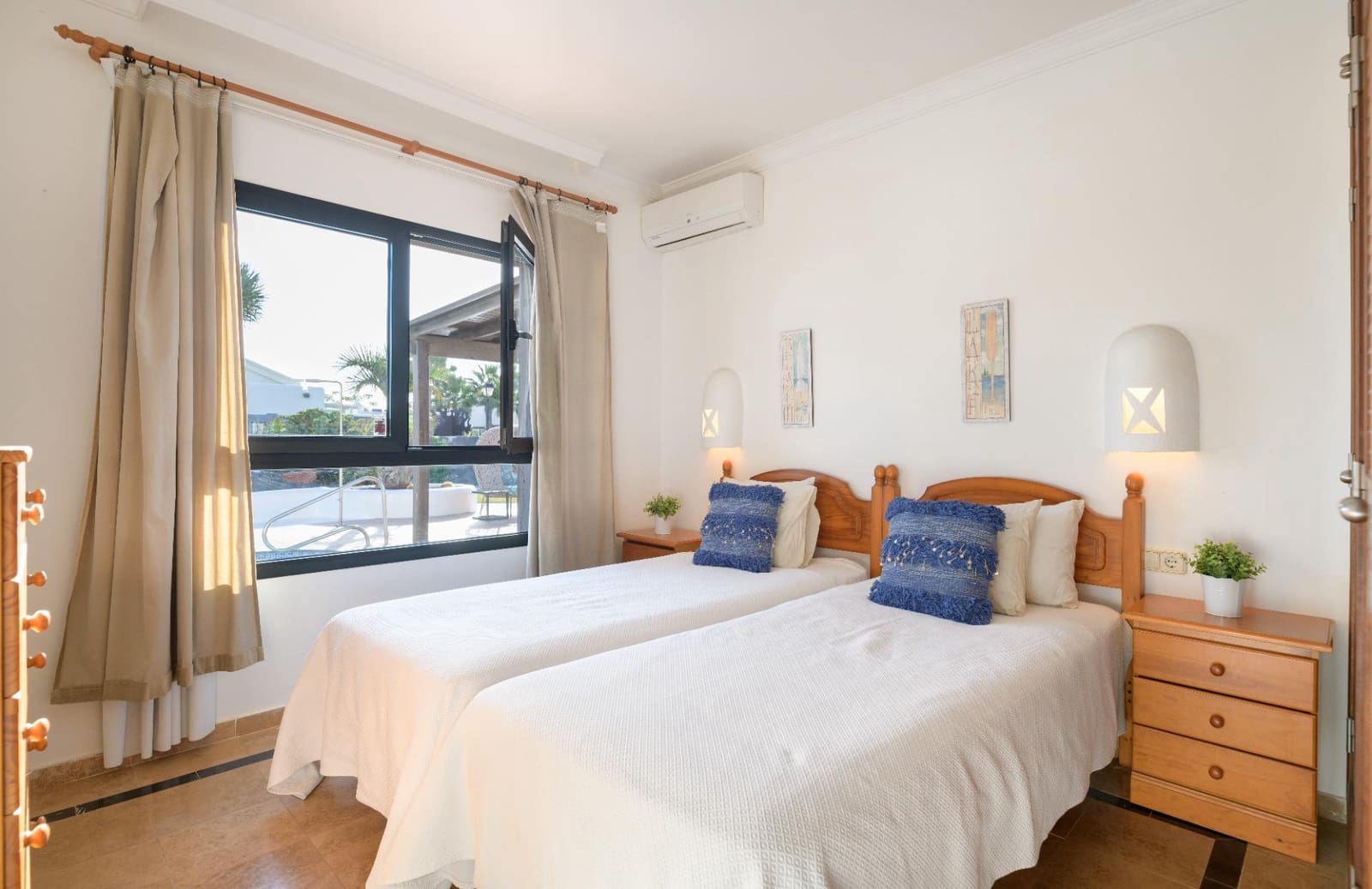 2 sovrum Bungalow till salu i Playa Blanca med pool - 560 000 € (Ref: 9450653)