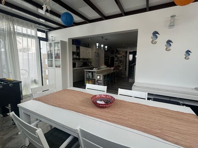 4 soveværelse Lejlighed til salg i Playa Honda, San Bartolomé - € 469.000 (Ref: 9465639)