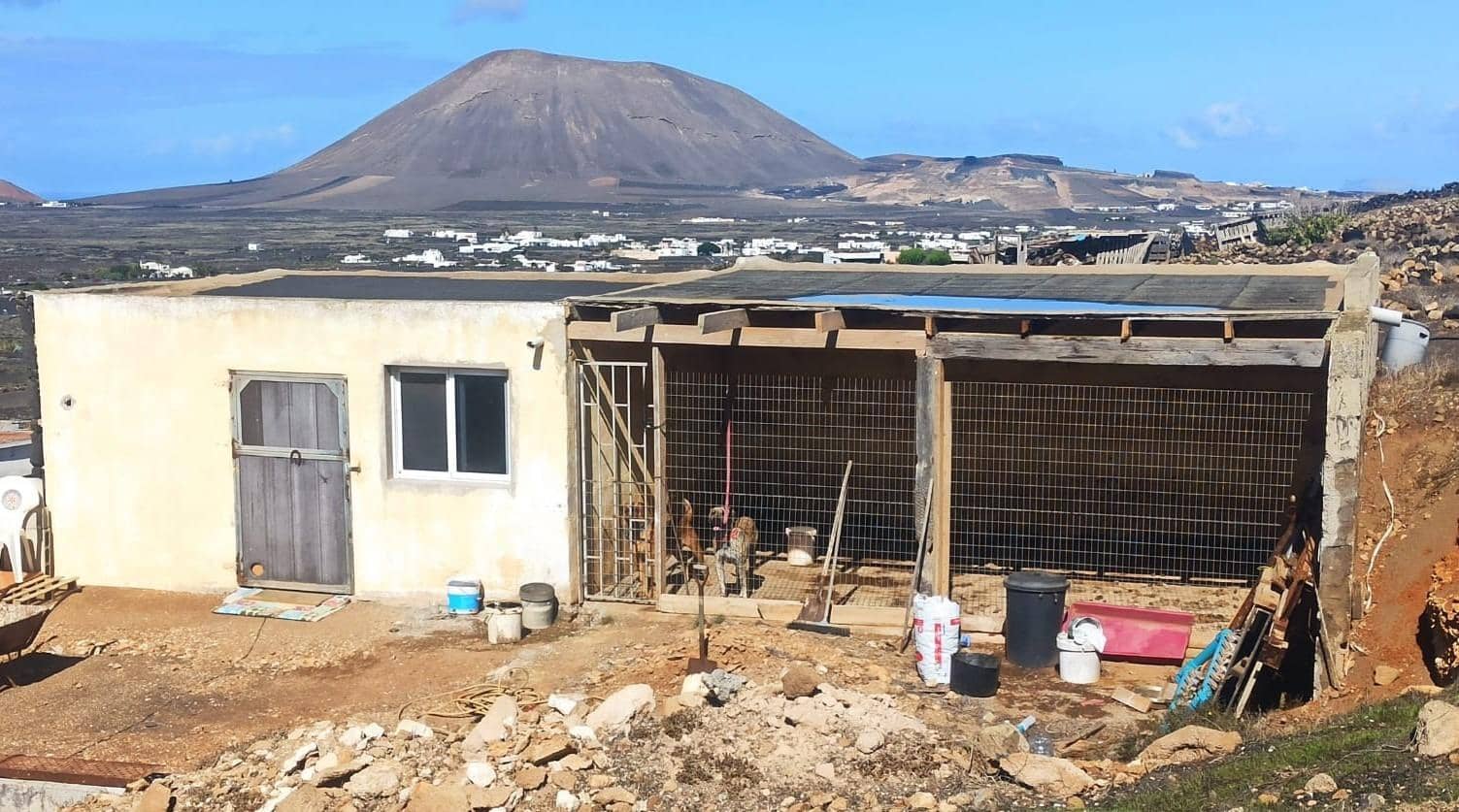 2 soveværelse Villa til salg i San Bartolome - € 495.000 (Ref: 9465640)