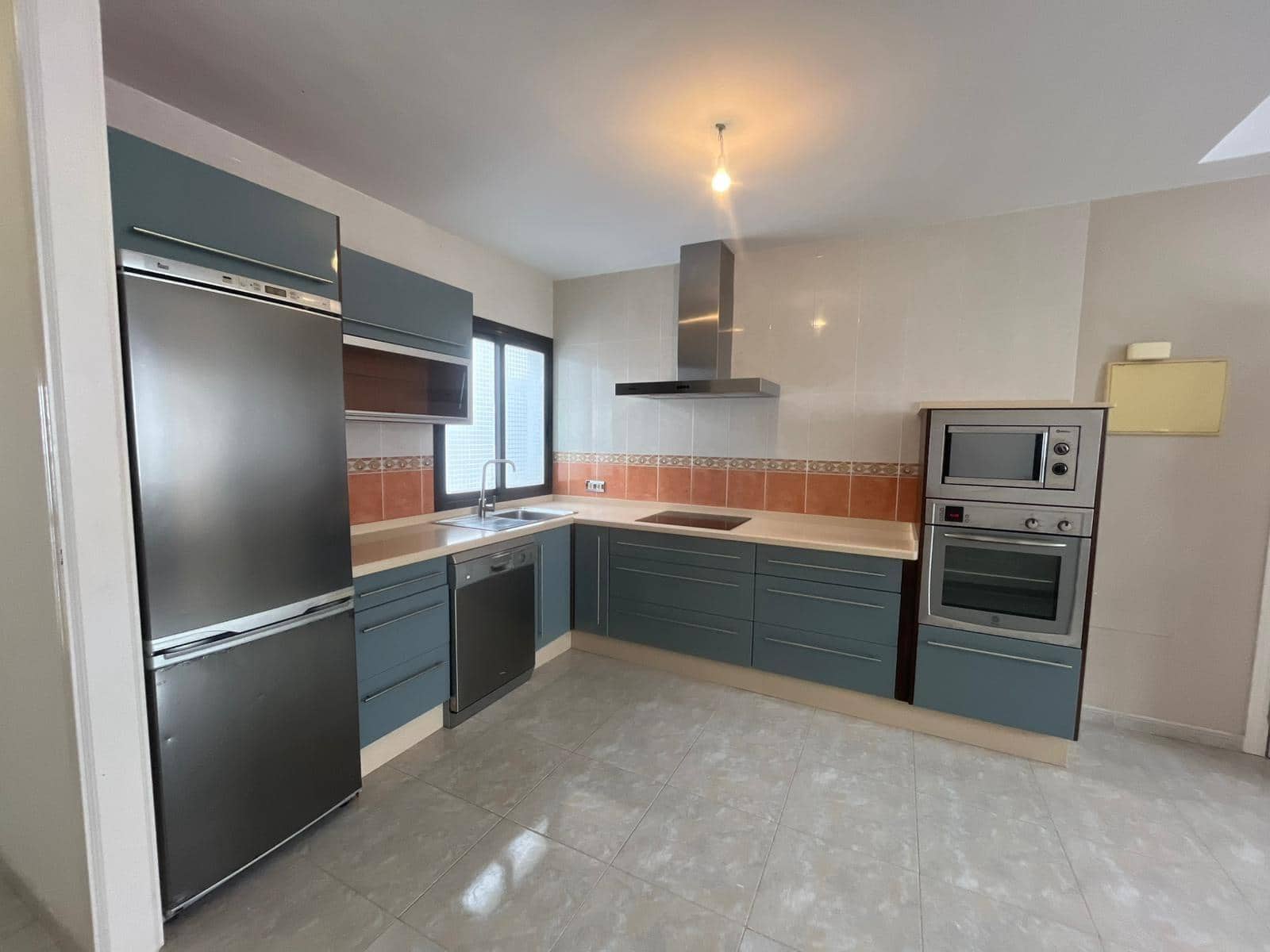 2 slaapkamer Flat te koop in Arrecife - € 190.000 (Ref: 9472953)