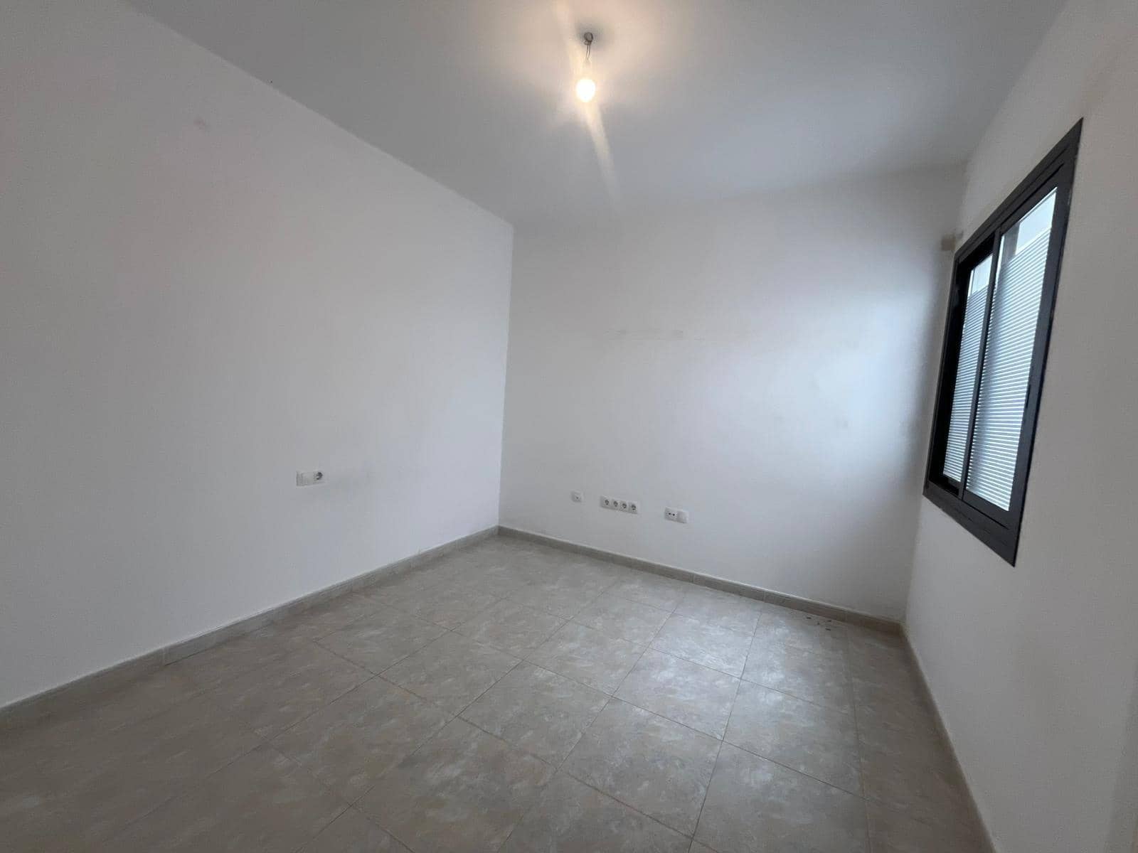 2 slaapkamer Flat te koop in Arrecife - € 190.000 (Ref: 9472953)