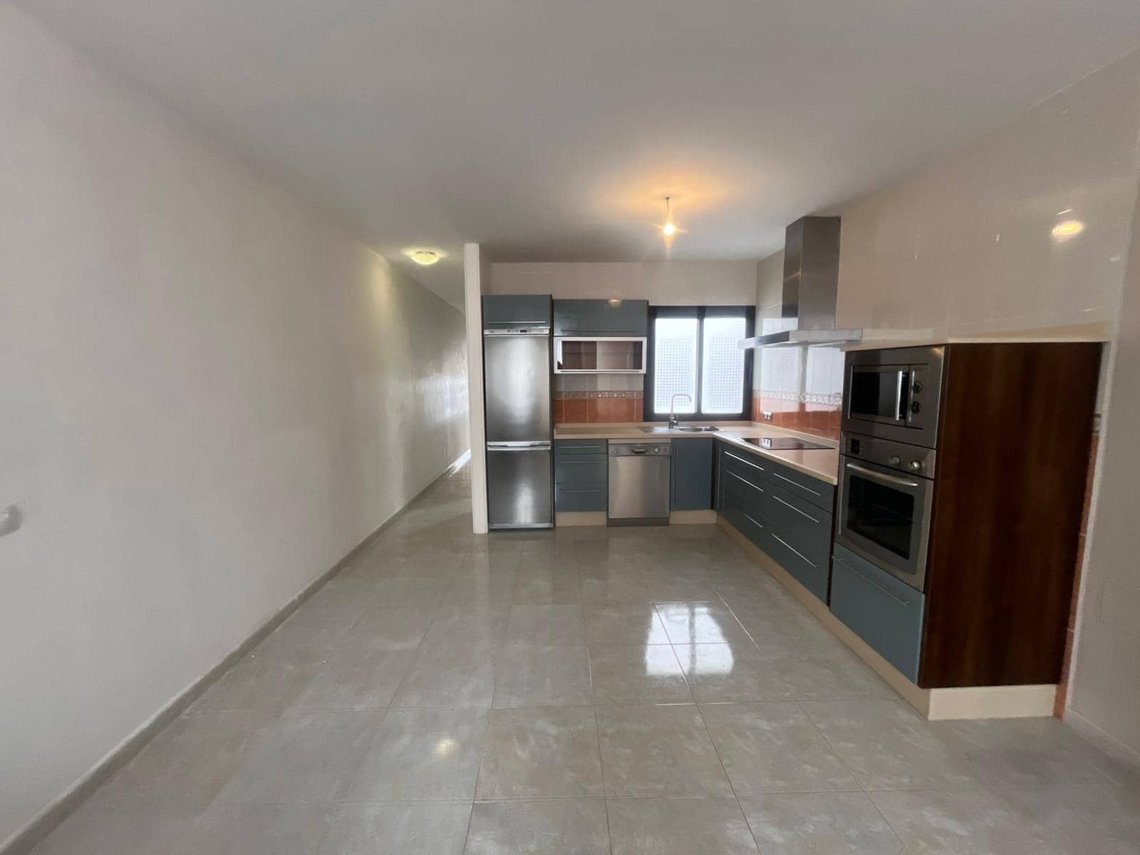 2 slaapkamer Flat te koop in Arrecife - € 190.000 (Ref: 9472953)