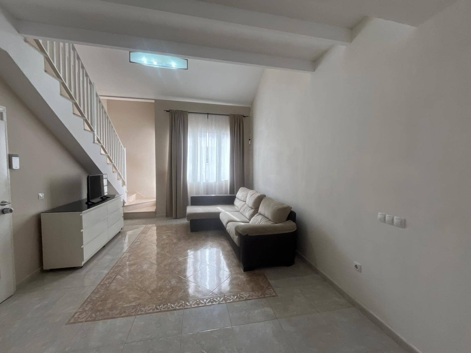 2 slaapkamer Flat te koop in Arrecife - € 190.000 (Ref: 9472953)