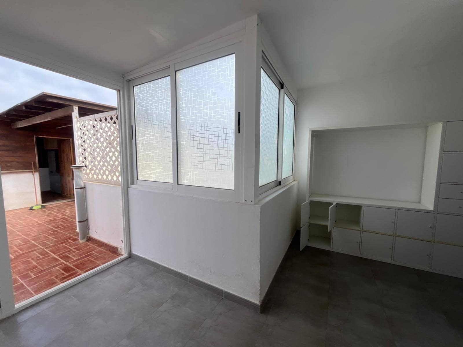 2 slaapkamer Flat te koop in Arrecife - € 190.000 (Ref: 9472953)