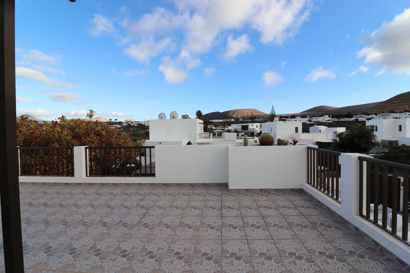 3 chambre Villa/Maison à vendre à Yaiza avec piscine - 650 000 € (Ref: 9485281)