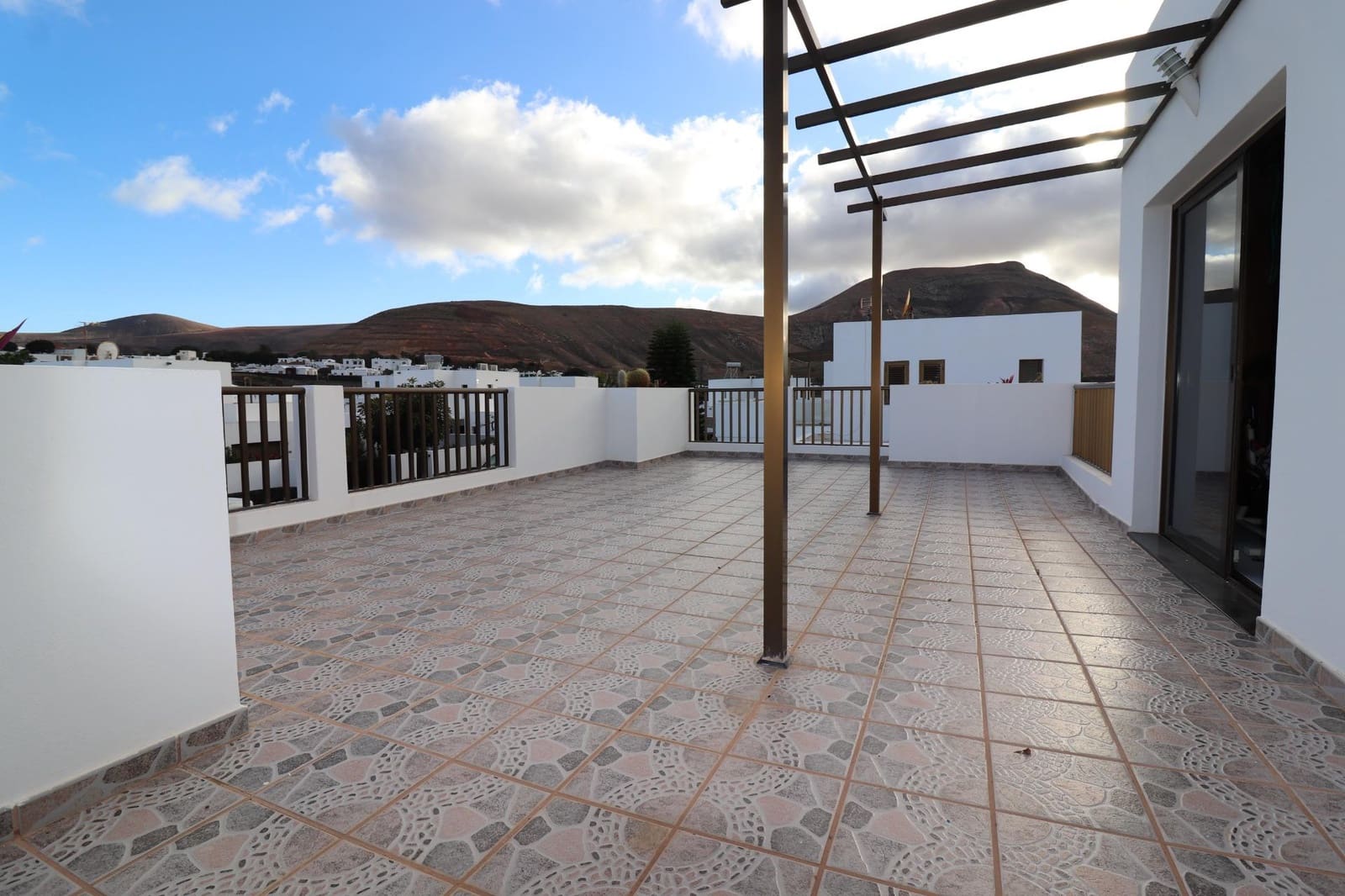 3 chambre Villa/Maison à vendre à Yaiza avec piscine - 650 000 € (Ref: 9485281)