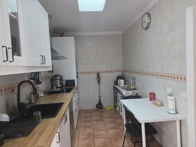 3 bedroom Apartment for sale in Puerto Calero, Yaiza with pool - € 465,000 (Ref: 9530507)