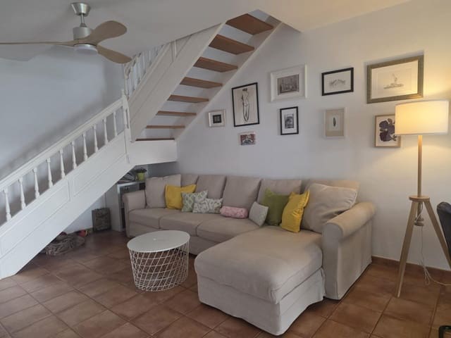 3 soverom Leilighet til salgs i Puerto Calero, Yaiza med svømmebasseng - € 420 000 (Ref: 9530507)