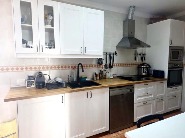 3 soverom Leilighet til salgs i Puerto Calero, Yaiza med svømmebasseng - € 420 000 (Ref: 9530507)