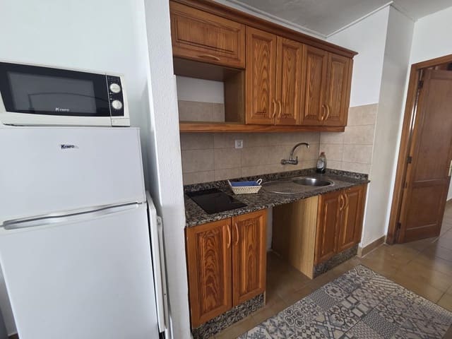 1 sypialnia Apartament na sprzedaż w Puerto del Carmen, Tías z basenem - 179 900 € (Ref: 9555820)