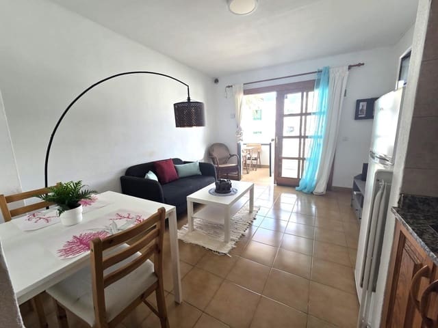1 sypialnia Apartament na sprzedaż w Puerto del Carmen, Tías z basenem - 179 900 € (Ref: 9555820)