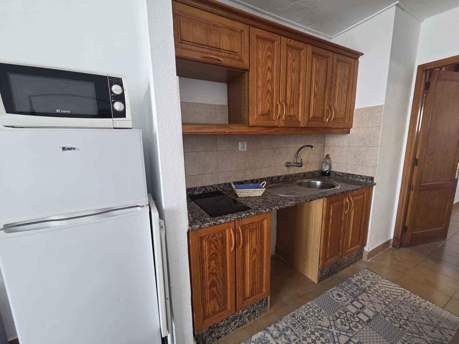 1 sovrum Lägenhet till salu i Puerto del Carmen med pool - 179 900 € (Ref: 9555820)