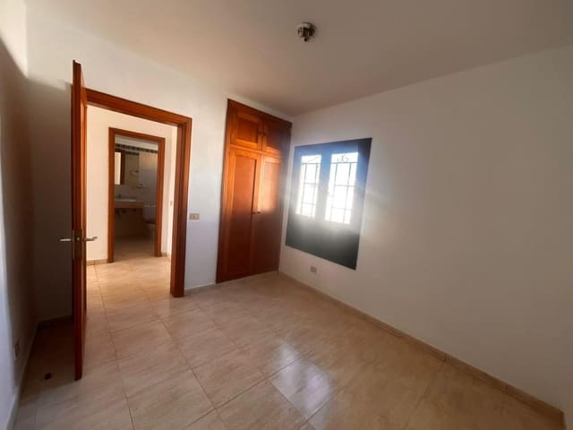 2 makuuhuone Huoneisto myytävänä paikassa Puerto del Carmen, Tías mukana uima-altaan - 258 500 € (Ref: 9582923)