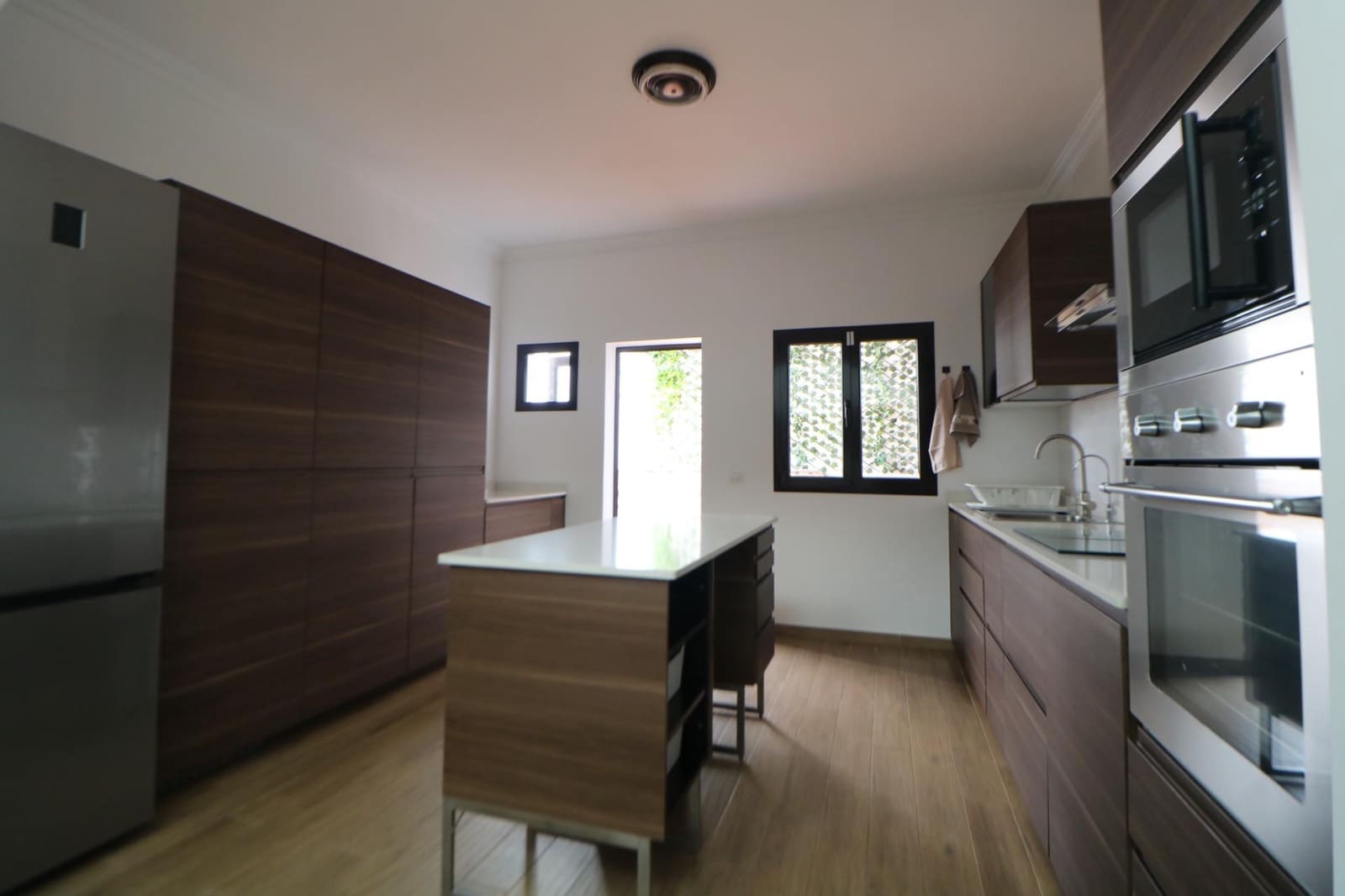 7 bedroom Apartment for sale in Arrecife - € 550,000 (Ref: 9615444)