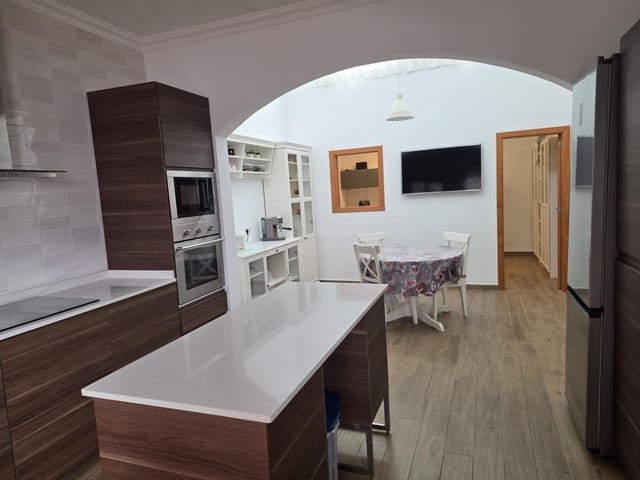 7 soverom Leilighet til salgs i Arrecife - € 550 000 (Ref: 9615444)