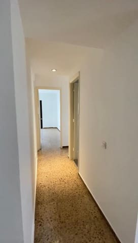 3 bedroom Flat for sale in Arrecife - € 232,000 (Ref: 9634231)