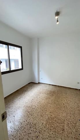 3 bedroom Flat for sale in Arrecife - € 232,000 (Ref: 9634231)