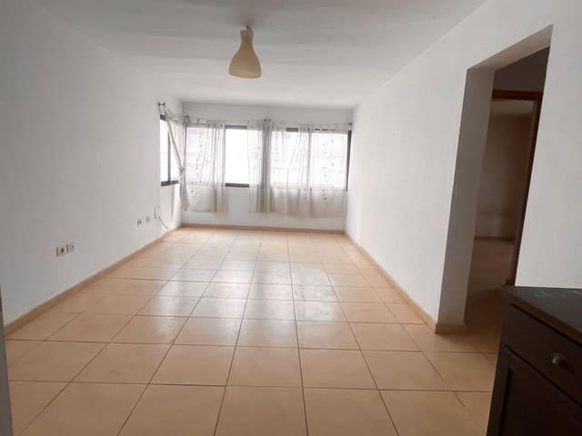 2 chambre Appartement à vendre à Arrecife - 225 000 € (Ref: 9651936)