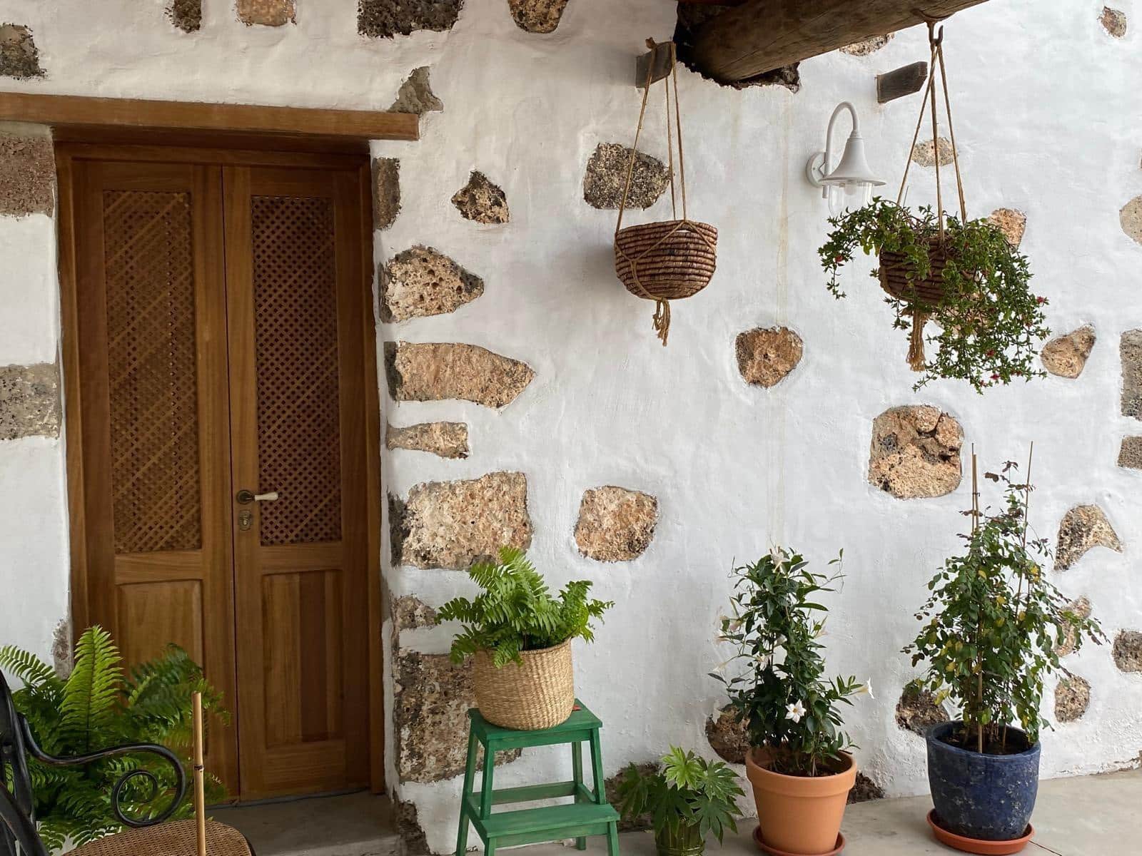 4 bedroom Finca/Country House for sale in Yaiza with garage - € 565,000 (Ref: 9695311)