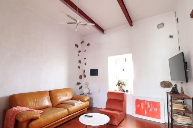 4 bedroom Finca/Country House for sale in Yaiza with garage - € 565,000 (Ref: 9695311)