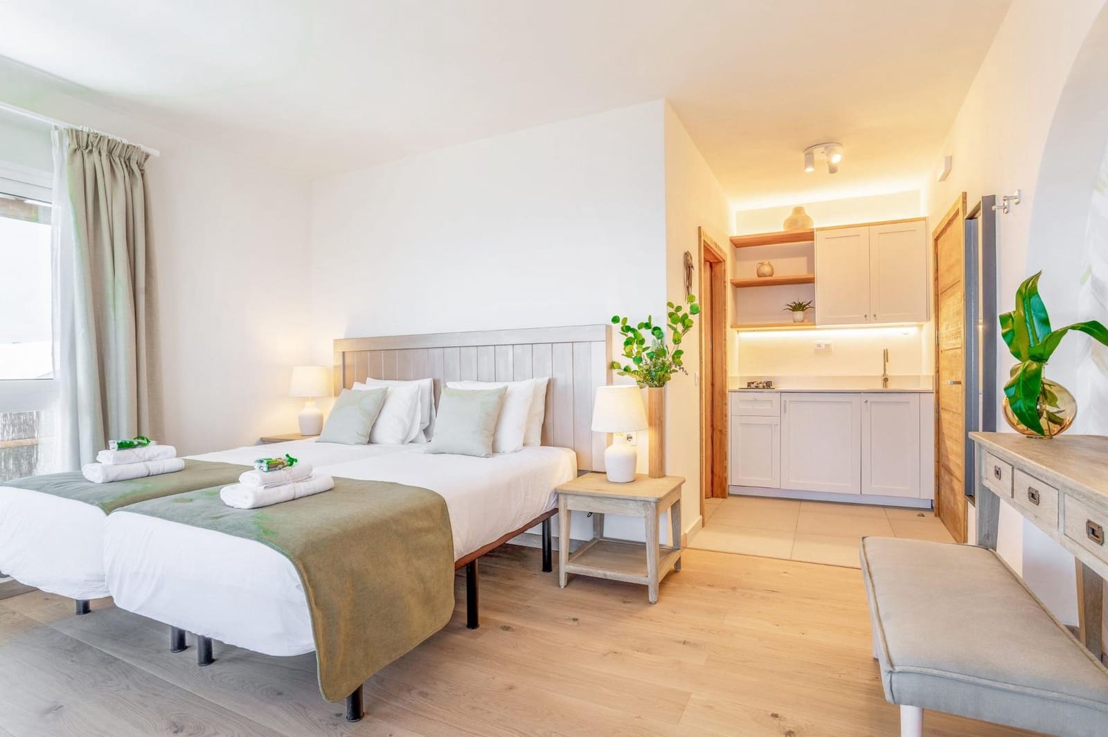 5 bedroom Villa for sale in Haria with pool - € 2,500,000 (Ref: 9714916)