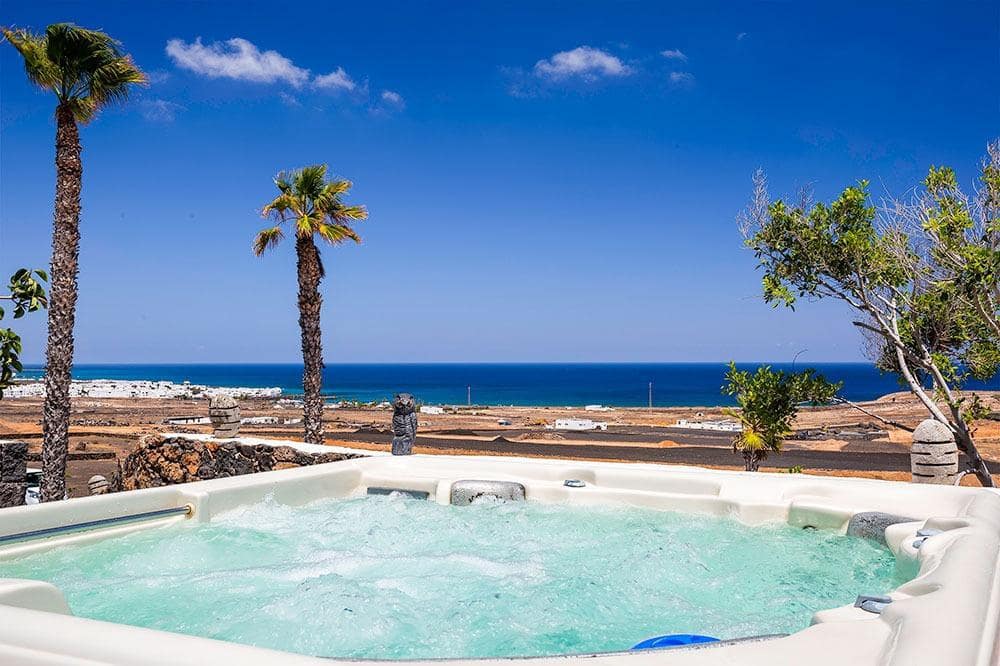 6 bedroom Villa for sale in Haria - € 1,800,000 (Ref: 9721679)