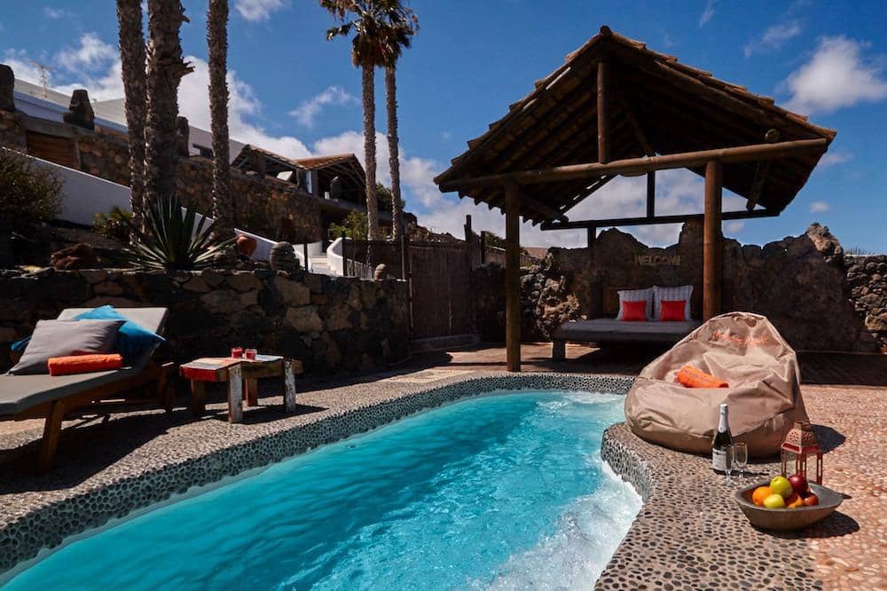 6 bedroom Villa for sale in Haria - € 1,800,000 (Ref: 9721679)