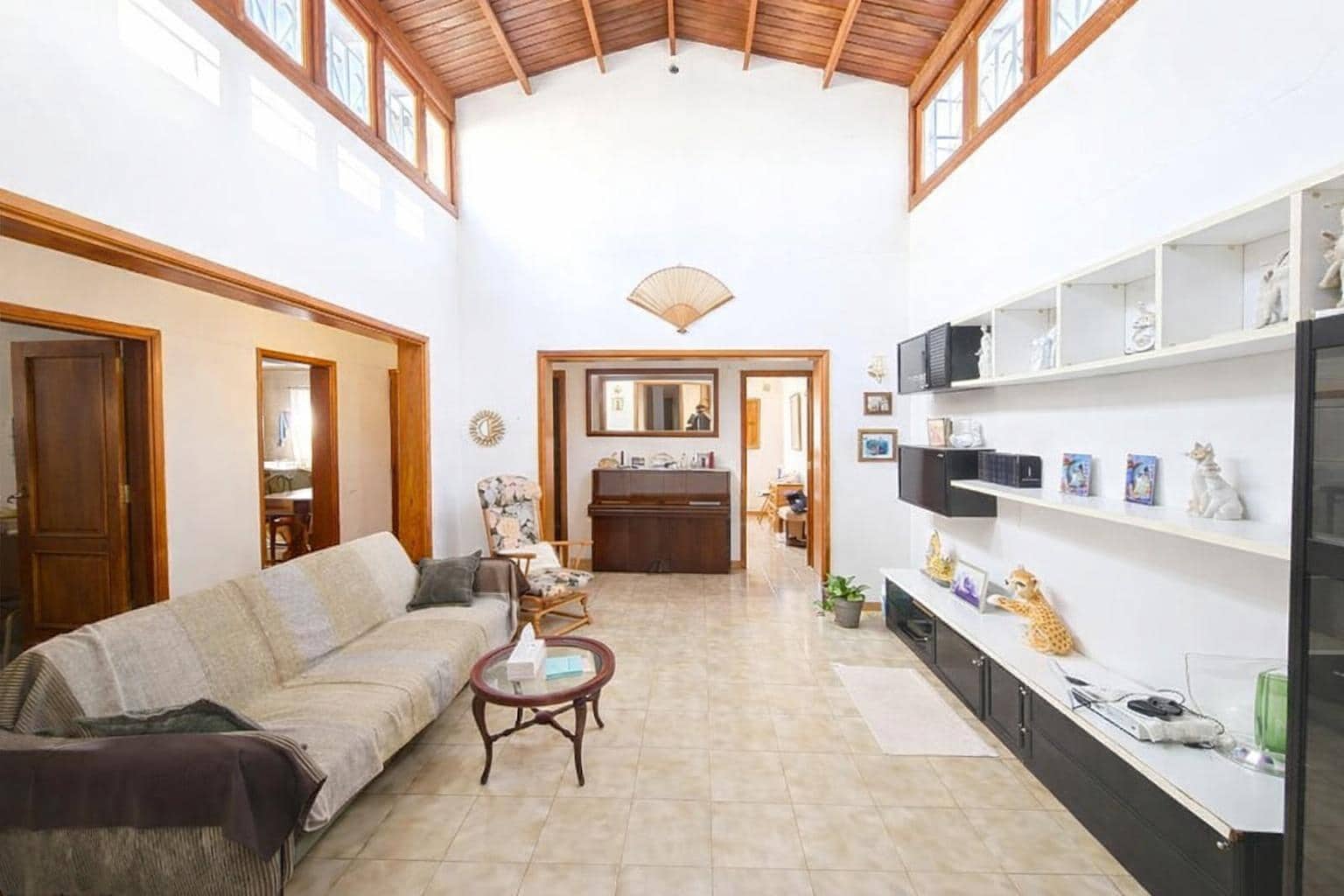 7 soveværelse Villa til salg i Playa Honda med garage - € 495.000 (Ref: 9743128)