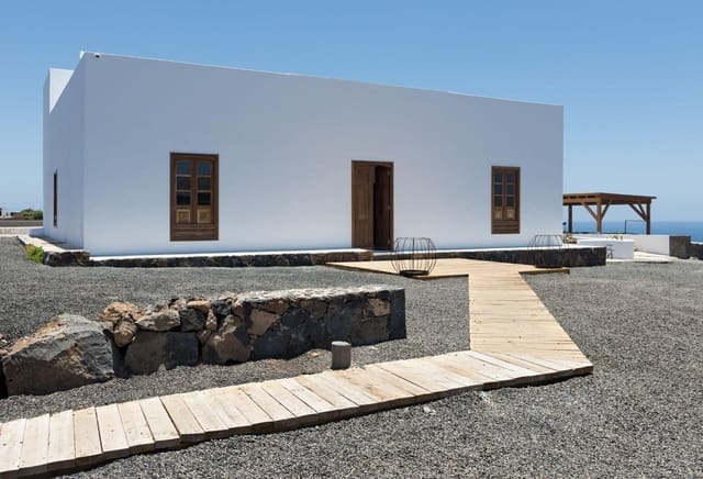 9 soveværelse Hotel til salg i Tías - € 2.500.000 (Ref: 9755652)