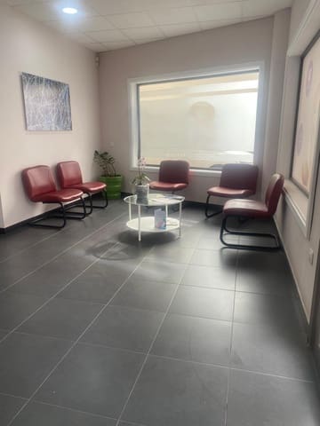 Kaupallinen myytävänä paikassa Arrecife - 203 000 € (Ref: 9778097)