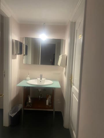 Kaupallinen myytävänä paikassa Arrecife - 203 000 € (Ref: 9778097)