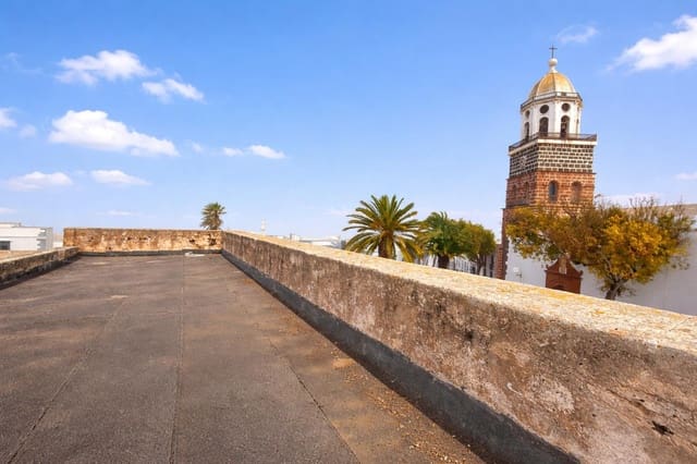 Commercieel te koop in Teguise - € 2.500.000 (Ref: 9797071)