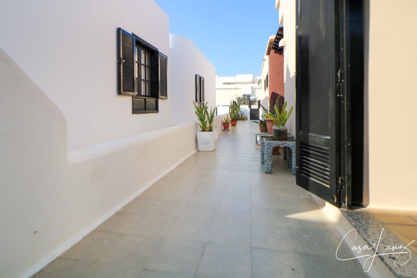 3 slaapkamer Villa te koop in Playa Honda met garage - € 420.000 (Ref: 9806461)