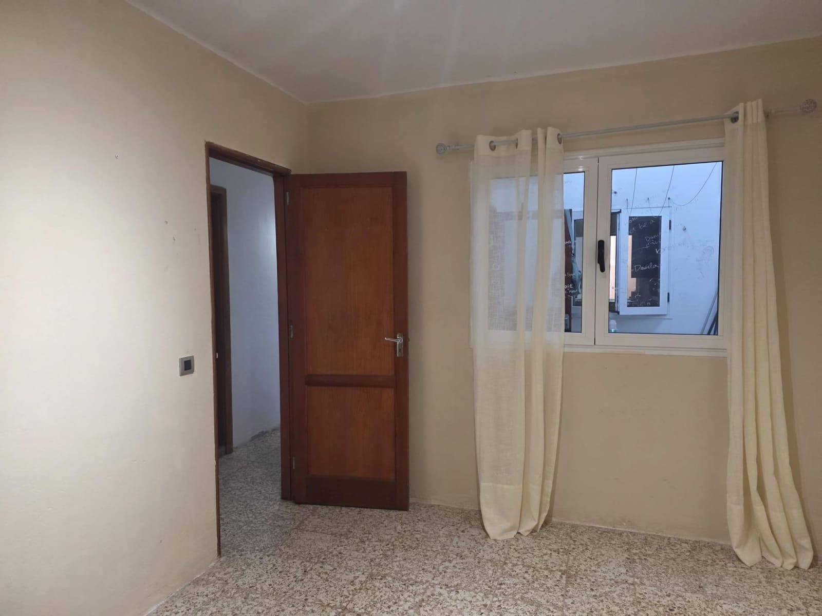 3 bedroom Flat for sale in Arrecife - € 290,000 (Ref: 9839248)