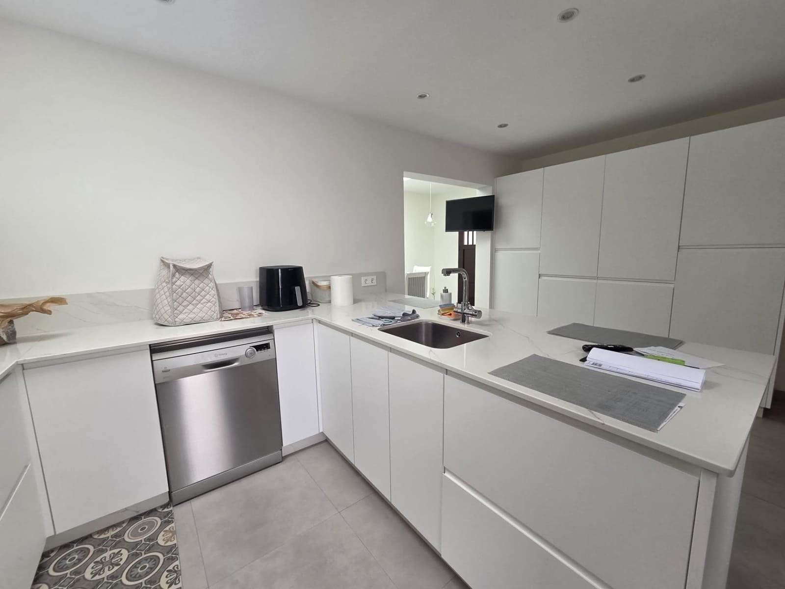 4 bedroom Apartment for sale in Playa Honda - € 550,000 (Ref: 9915807)