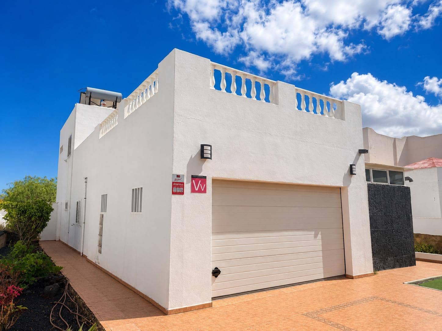 4 chambre Villa/Maison à vendre à Tahiche avec garage - 650 000 € (Ref: 9934195)