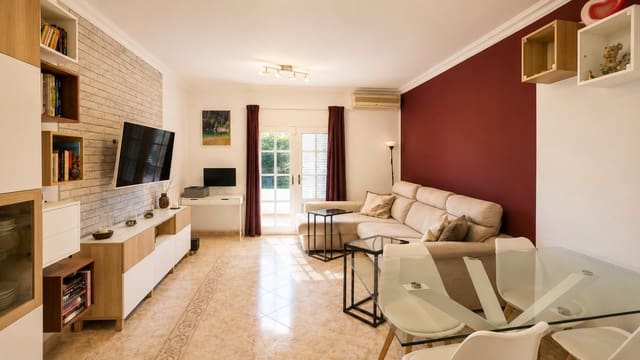 Chalet de 4 habitaciones en Tahiche, Teguise en venta con garaje - 650.000 € (Ref: 9934195)