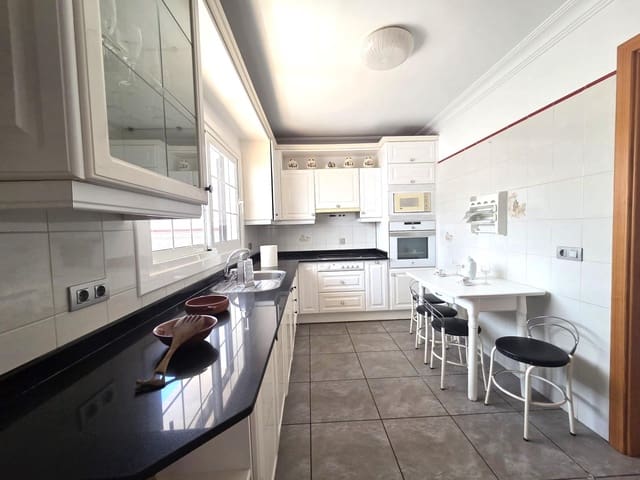 3 soveværelse Lejlighed til salg i San Bartolomé - € 410.000 (Ref: 9939952)