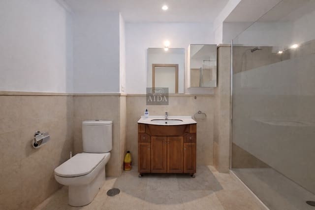 2 bedroom Flat for rent in Centro, Estepona with garage - € 1,300 (Ref: 3521736)