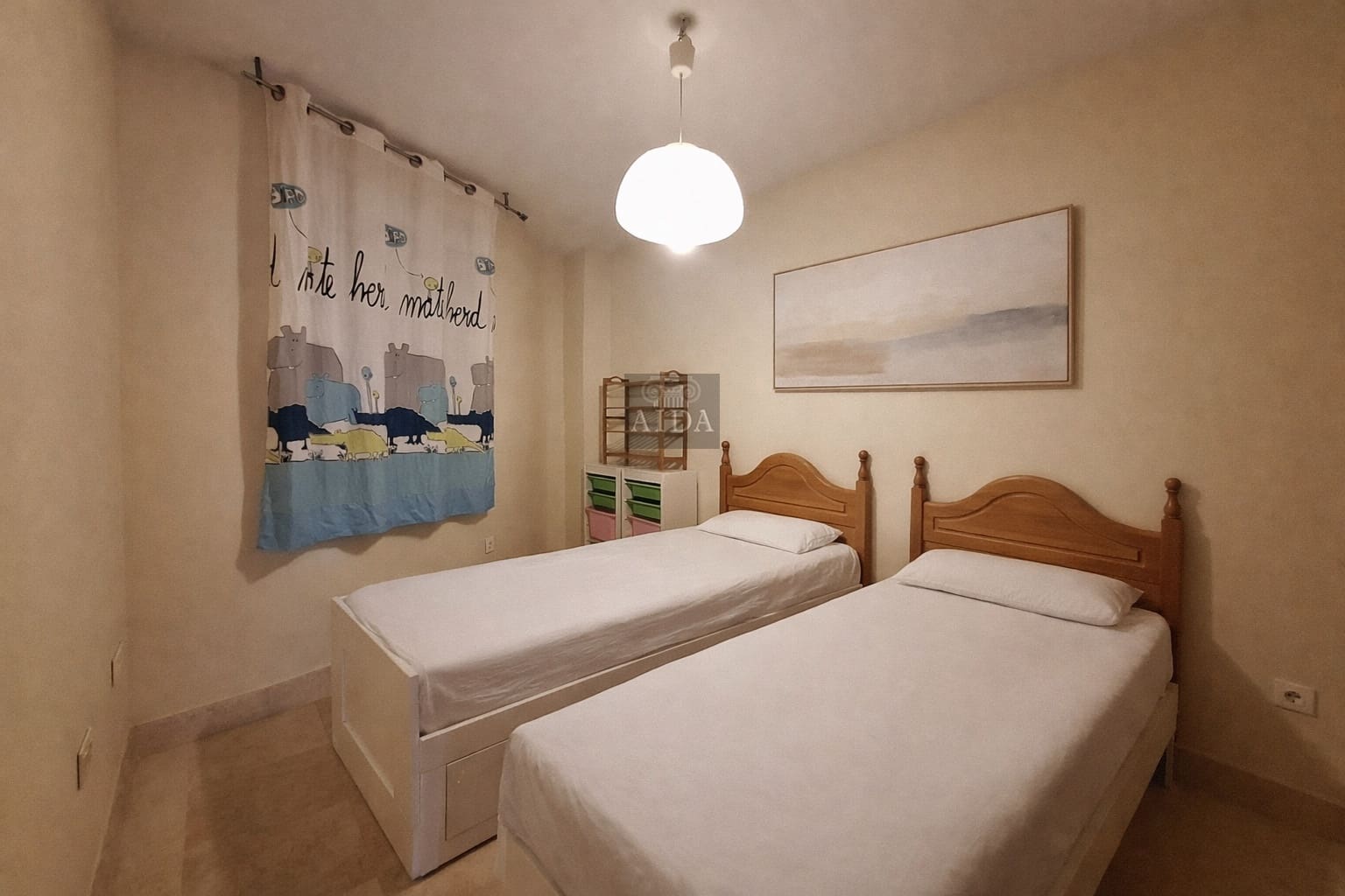 2 soveværelse Lejlighed til leje i Estepona med garage - € 1.300 (Ref: 3521736)